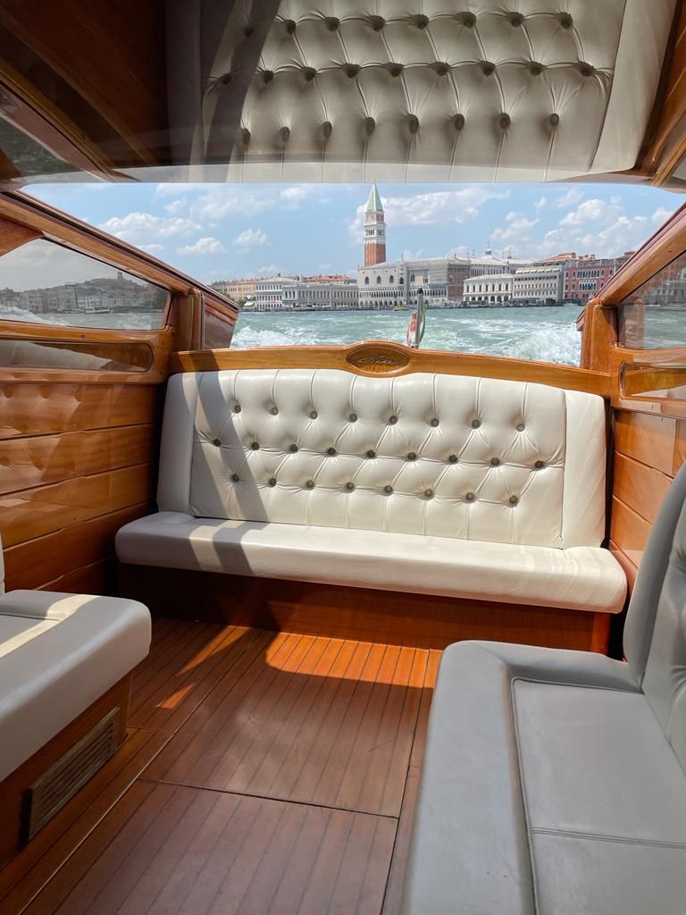 venice taxi barche